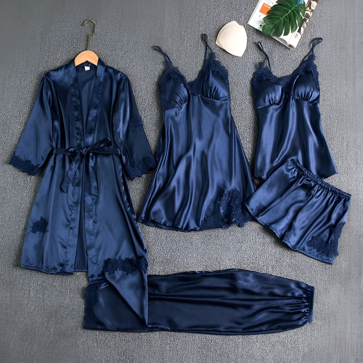 Mona™ | Stilvolles Entspanntes Pyjama Set