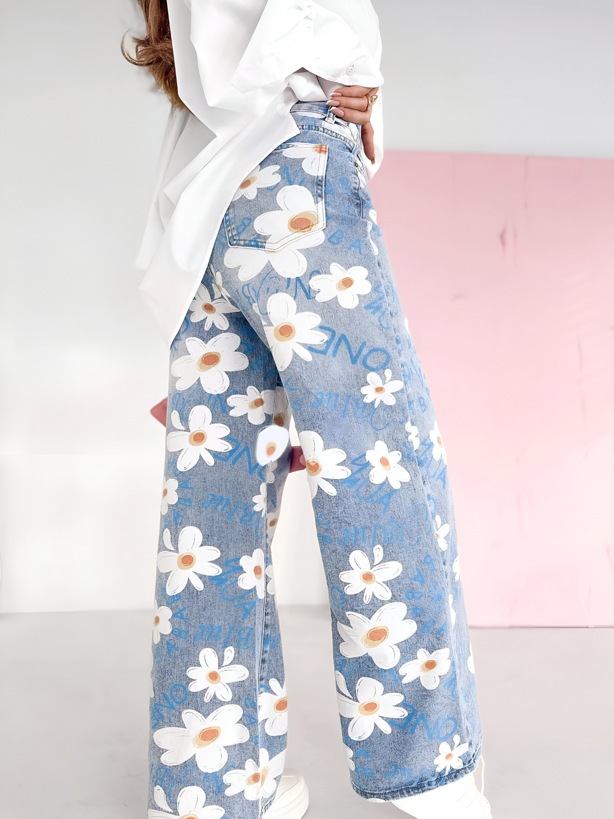 Sylvia™ | Stijlvolle Spijkerbroek met Bloemenpatroon